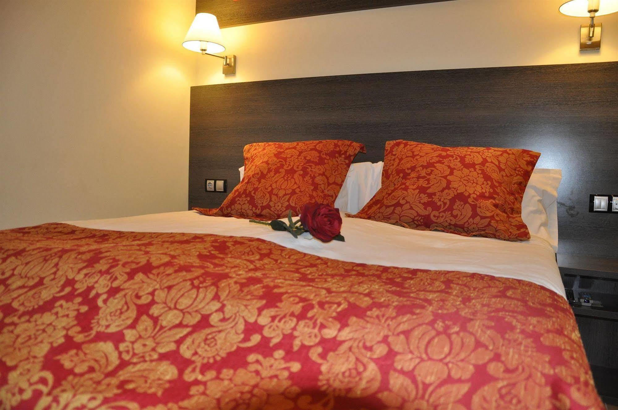 Casablanca Suites - Adults Only Calella Exterior foto